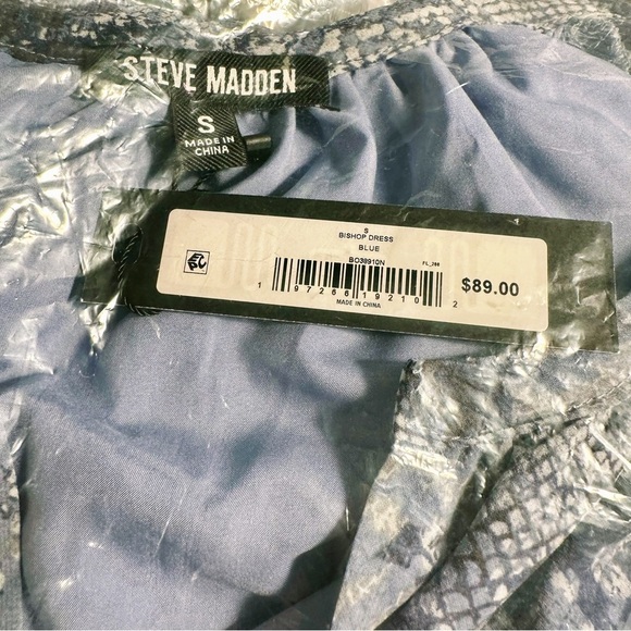 NWT Steve Madden Blue ‘Bishop’ Snakeskin Print Split-Neck Puff Sleeve Minidress - Picture 3 of 4